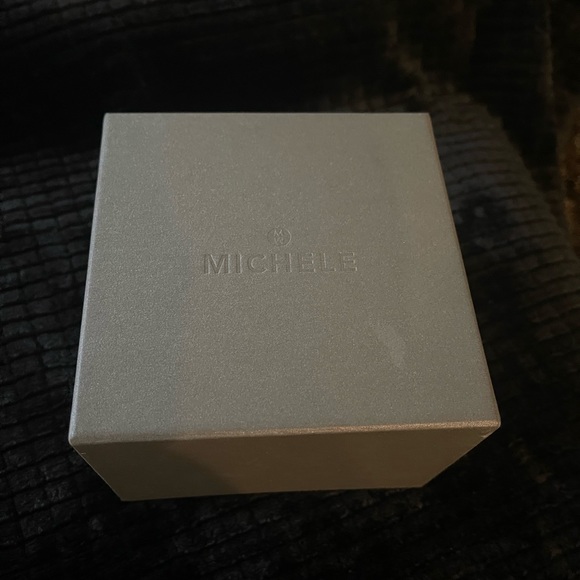 Michele CSX gold with diamonds in the bezel - Picture 10 of 16